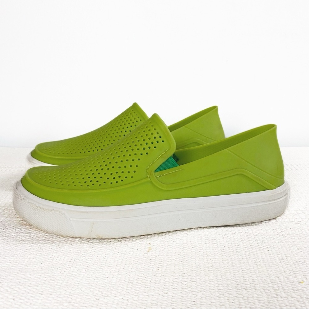 Crocs Kids Citilane Roka K Flat Slip on Shoes in Volt Green Size J3